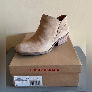 Lucky Brand Fionan ankle boots in distressed natural oiled suede size 8.5